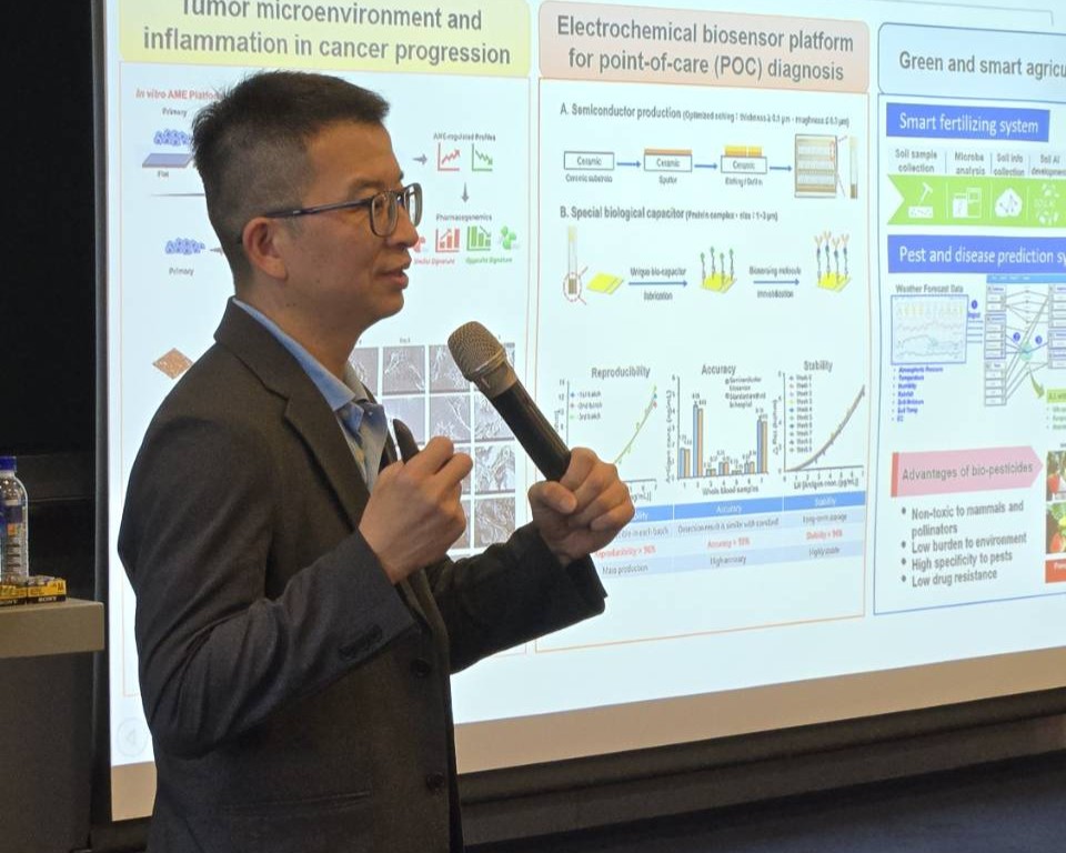 陳文亮主任以淺顯生動的方式，帶領大家認識電化學生物檢測晶片平台之檢測與防範應用